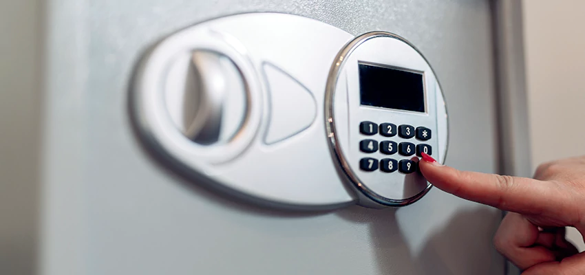 Jewelry Safe Cracking in La Puente, California