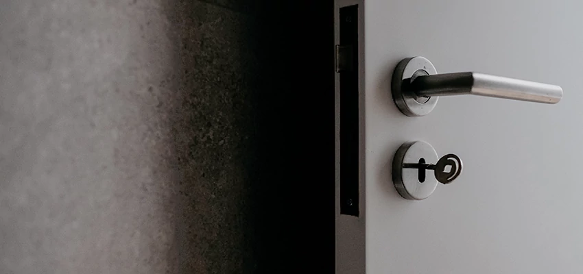 Front Door Handle Repair And Installation in La Puente, CA